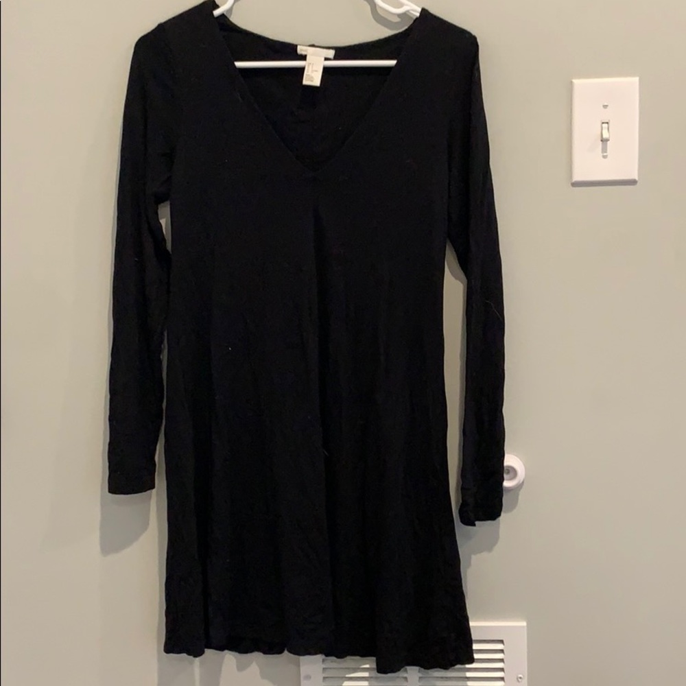 Black long sleeve dress